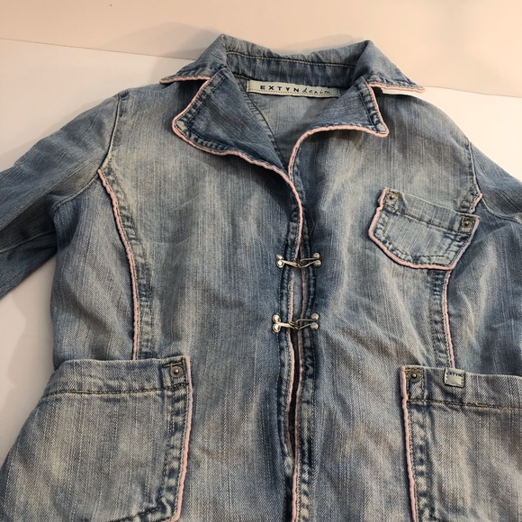 Women’s XS/S Denim Jacket Pink Detail Front Pockets 100% Cotton Semi Distressed - Picture 12 of 12